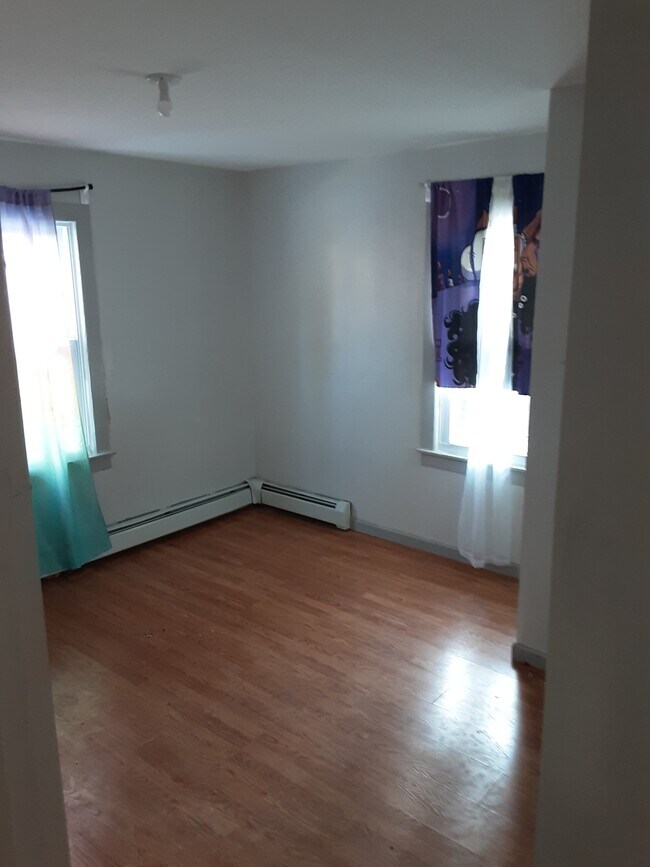 Photo - 32 Highland Dr