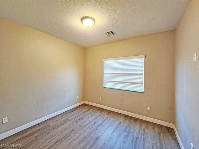 Photo - 1121 Sixshooter Ave