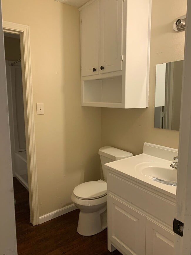 Photo - 2/1.5 Fenced yard, pet friendly, PHISD