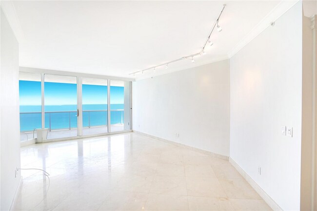4775 Collins Ave Unit 1200