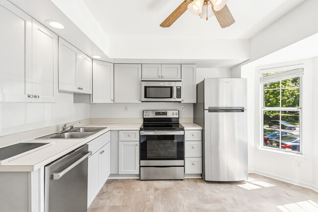 Photo - 13108 Grandview Ct