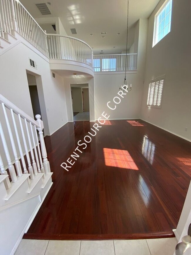 Photo - 3147 W Kildare St