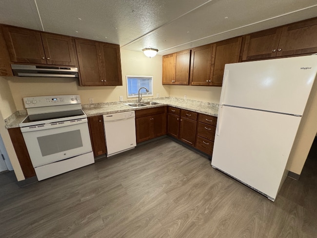 Photo - 3684 Beacon Loop