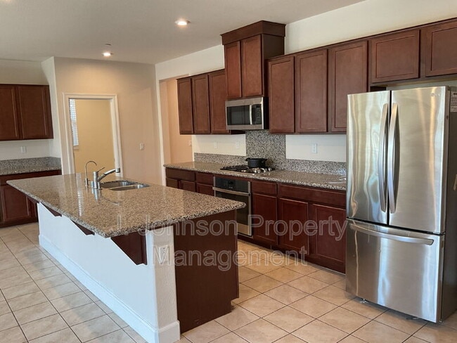 Photo - 644 Albany St