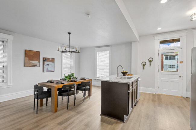 Photo - 6014 Westminster Pl