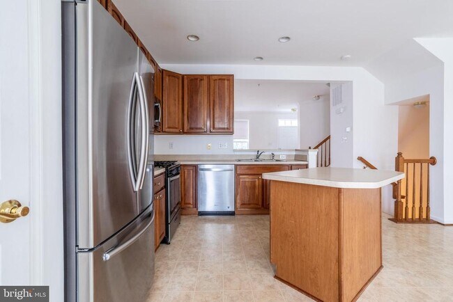 Photo - 9314 Penrose St