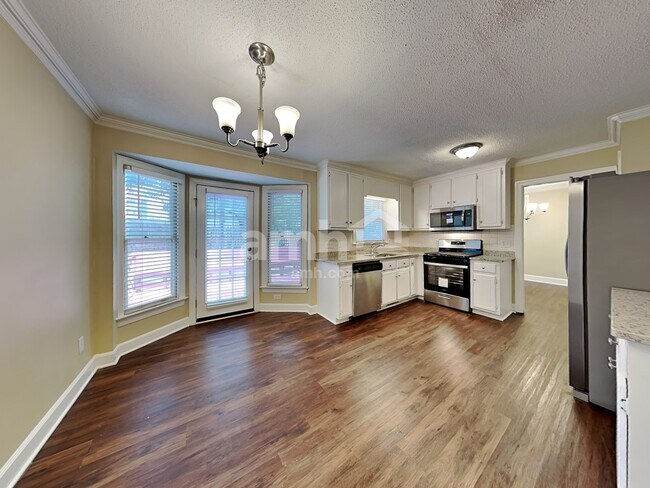 Photo - 4700 Forest Highland Dr