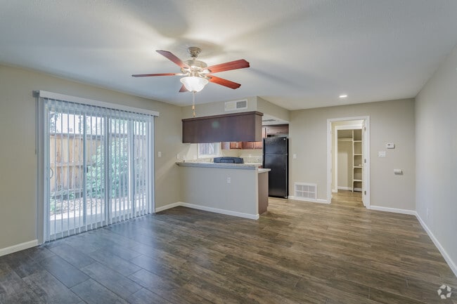 Studio - 480 SF The Madera