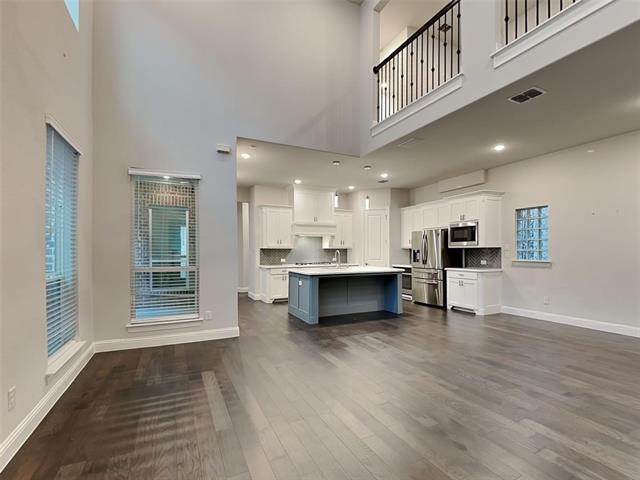 Photo - 6830 Colonnade Dr
