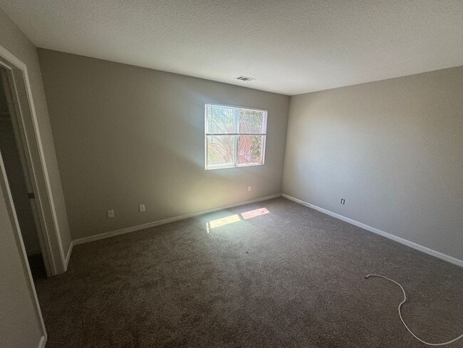 Photo - 5575 Sunview Ct