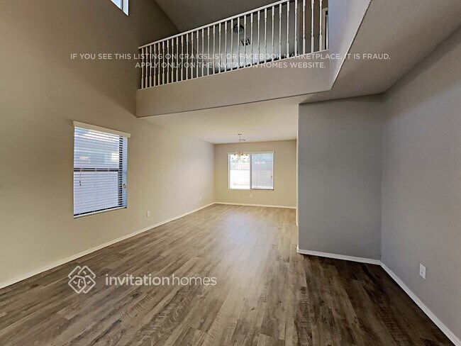 Photo - 2433 N 114th Ave