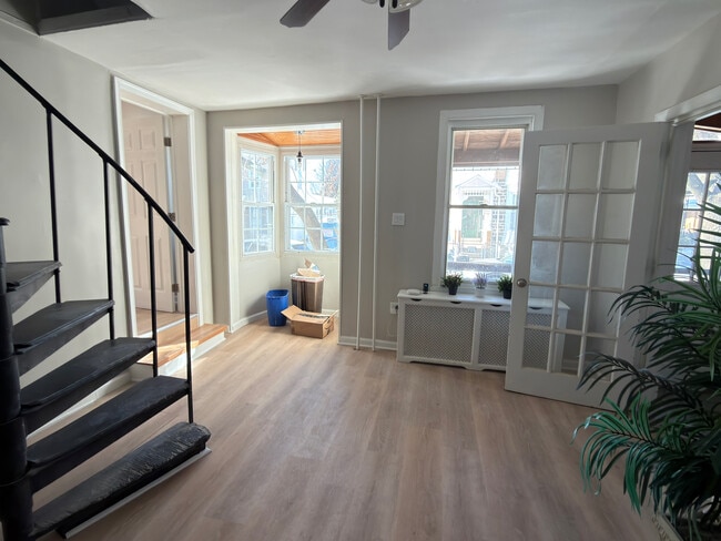 Photo - 4377 Pechin St