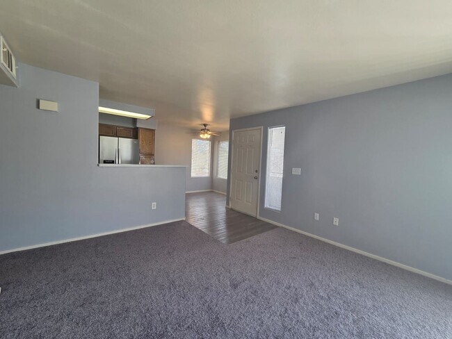 Photo - 2 Bed / 2 Bath Condo Rental with In-Unit Laundry & Community Pool