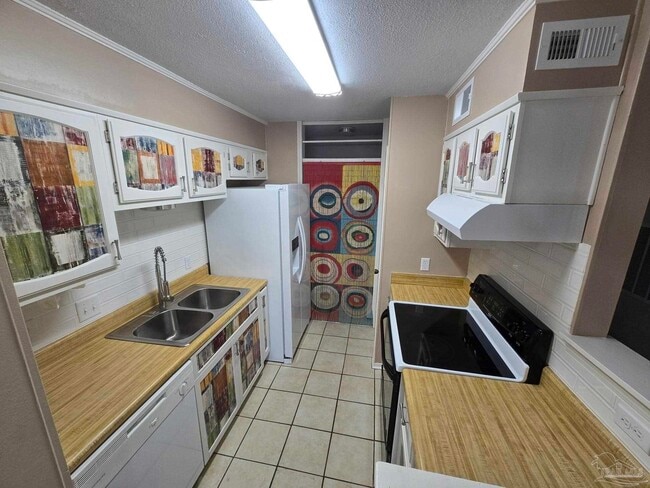 Building Photo - 2303 W Michigan Ave Unit B10 Rental