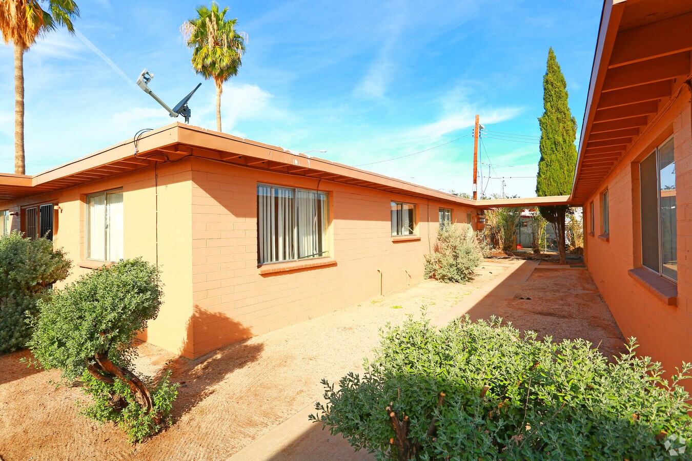Craycroft Park - Craycroft Park Apartments
