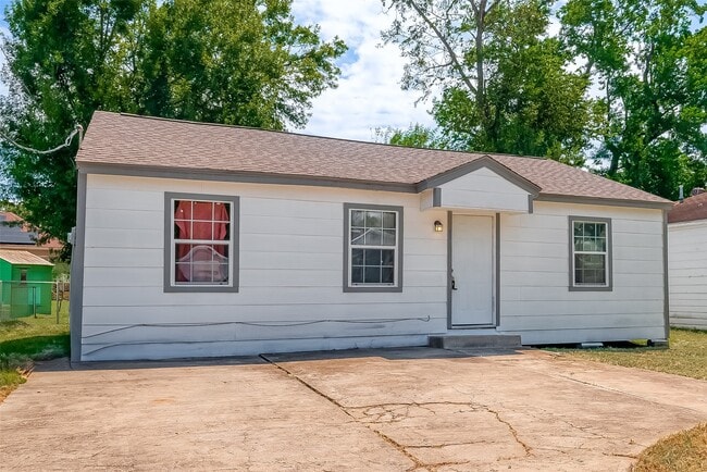 Building Photo - 6823 Goforth St