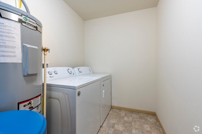 2BR, 1BA - 1000SF - Laundry Room
