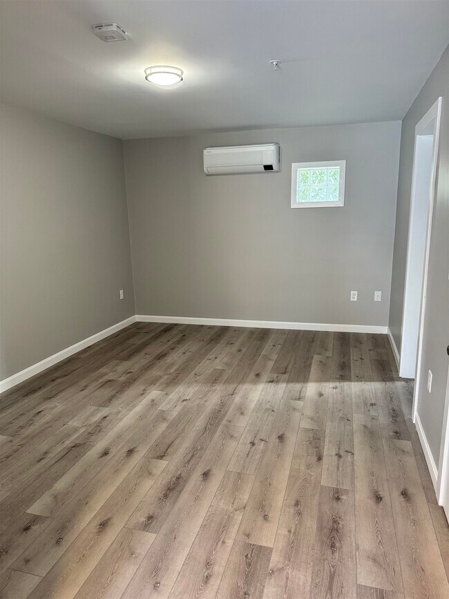 Photo - 24 Monarch Wy Unit 107