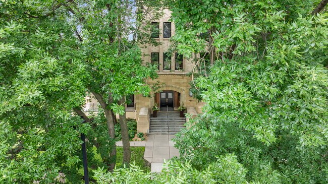 730 Stinson Blvd Unit 418