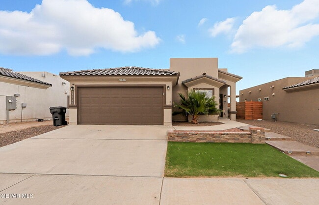 Photo - 13960 Garforth Ave