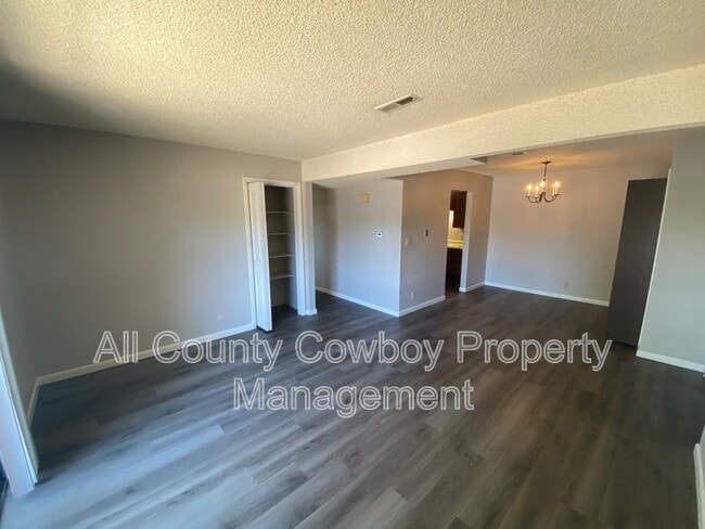 Photo - 267 N 8th St Unit Apt 6