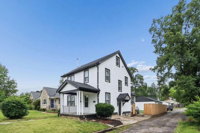 Photo - 1470 E Weber Rd