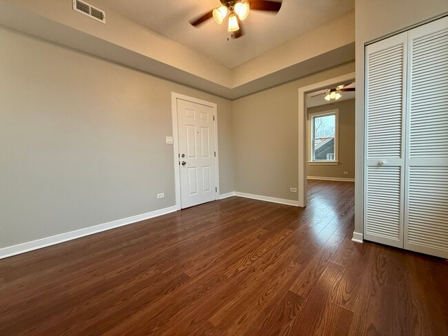 Photo - 3402 S Lituanica Ave