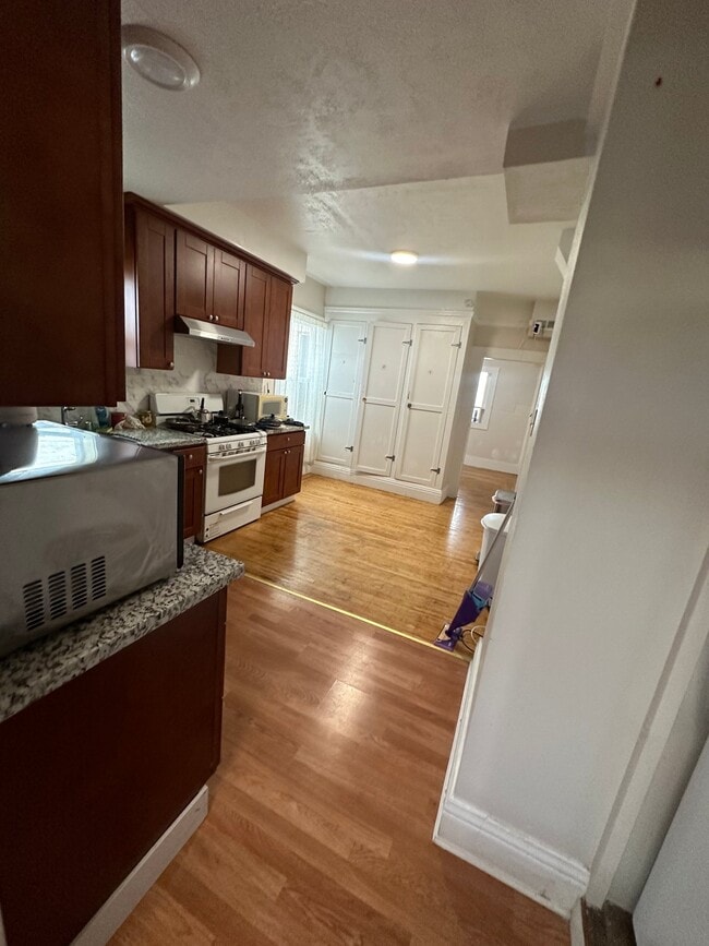 531 41st Ave Unit C