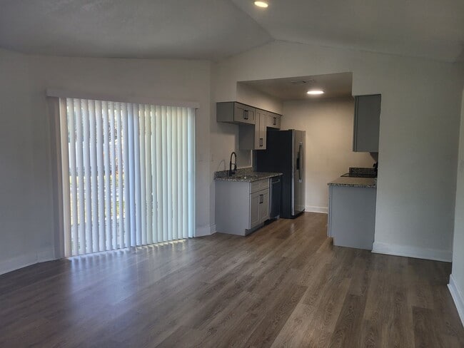 Photo - 1236 Dovehill Dr Unit 1248