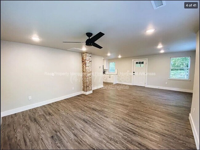 Photo - 112 S University Ave Unidad A