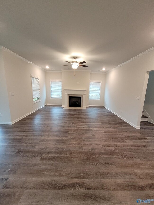 Building Photo - 16312 Trestle St Rental