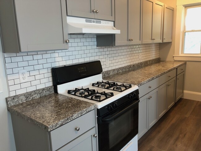 Building Photo - 90 Conwell Ave Unit 2 Rental