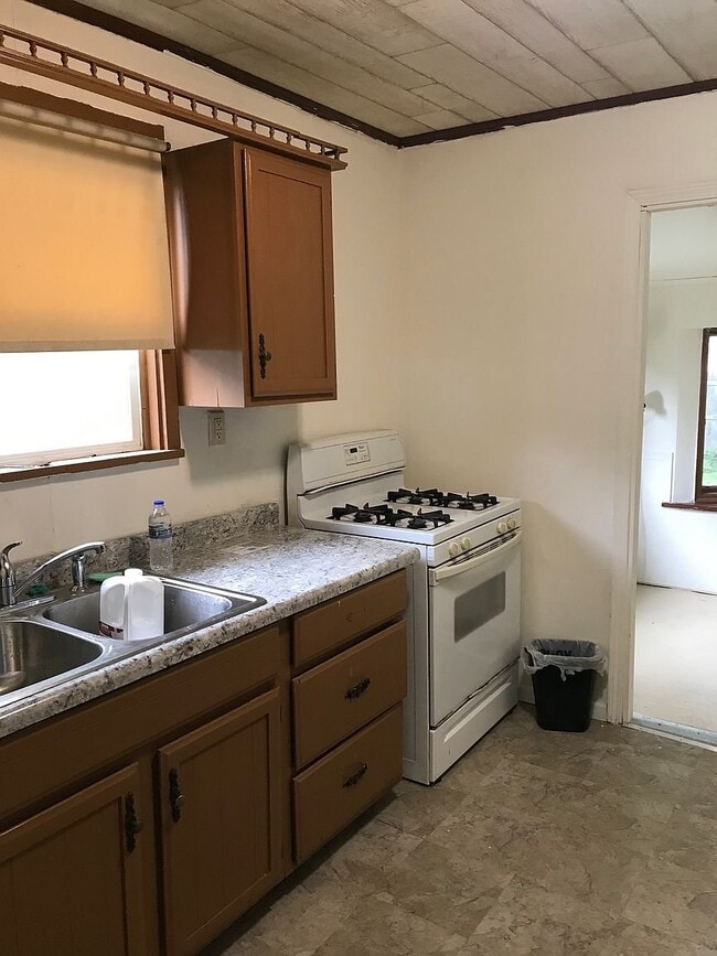Photo - 1006 S 35th St