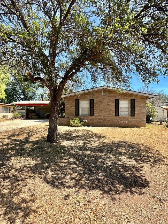 COMING AVAILABLE IN JULY - 3 Bedroom Home ... - COMING AVAILABLE IN JULY - 3 Bedroom Home ...