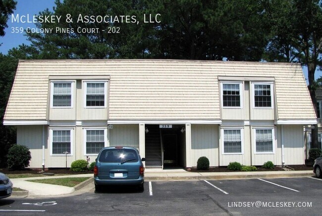 Colony Pines Apartments - Colony Pines Apartments Unit 202