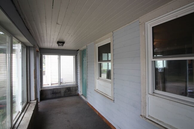 Photo - 1333 Peck St