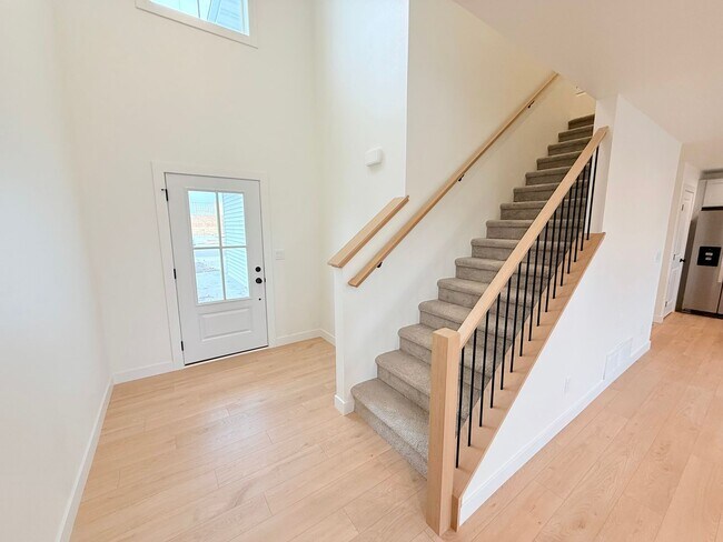 Photo - Sleek & Spacious New Build with Premium Finishes