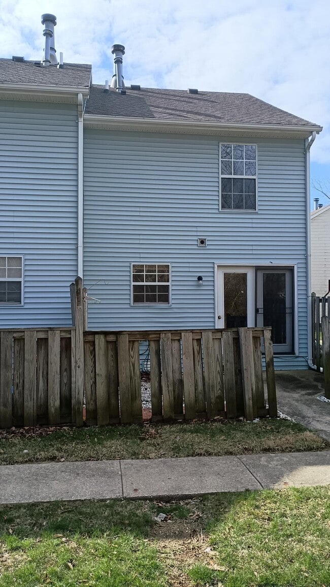 Photo - 3050 Colony Ln