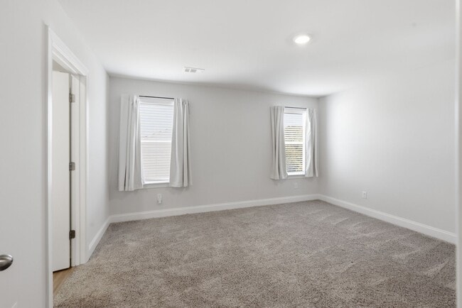 Photo - 4371 Skyridge Dr