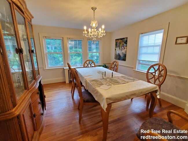 Photo - 58 Longfellow Rd