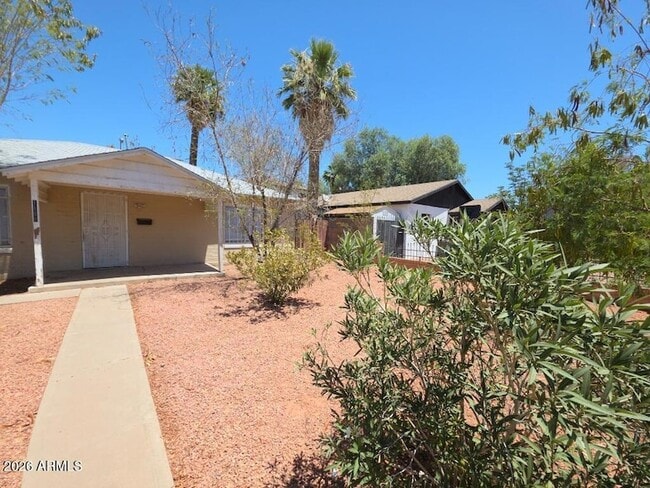 Photo - 1118 W Roosevelt St