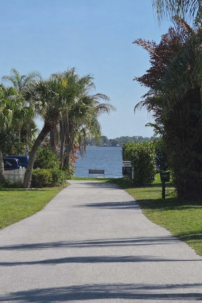 Photo - 1036 NE Wright Ave