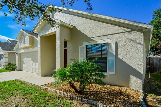 Photo - 2296 Bracknell Forest Trail