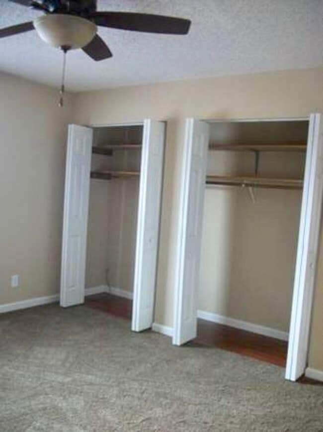 Photo - 818/820 DEERFIELD Unidad 820