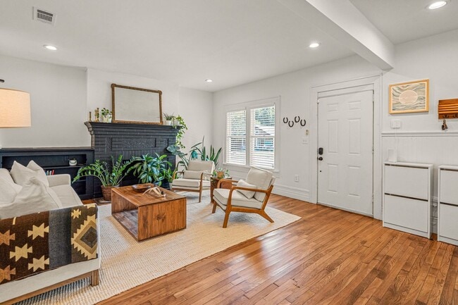 Photo - 2200 Hurley Ave