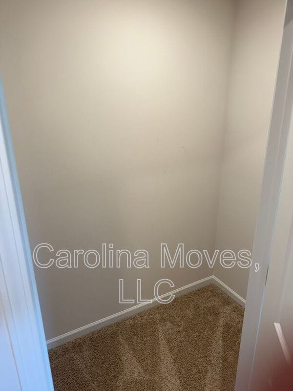 Photo - 555 Yellow Fox Rd