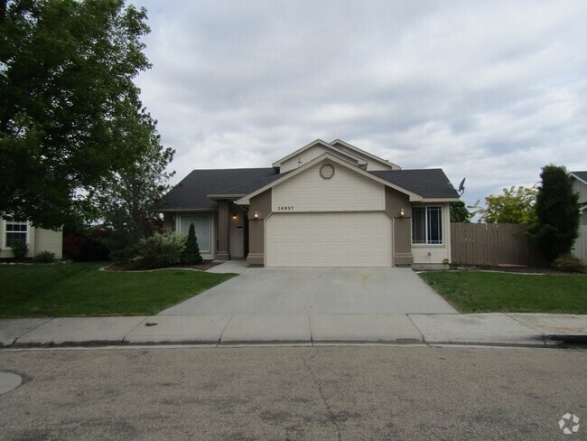 Building Photo - 16937 N Denemere Loop Rental
