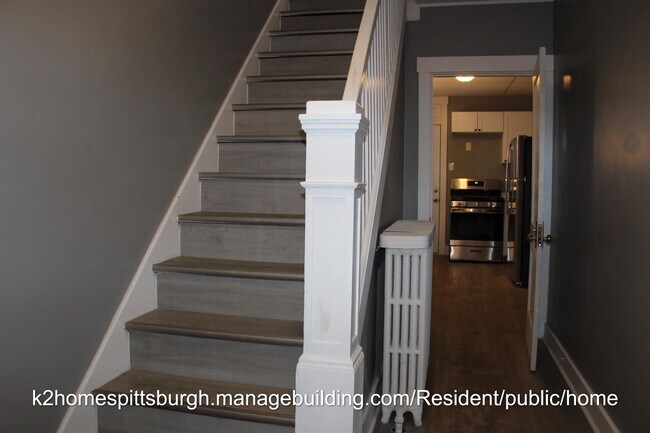 Photo - 198 St Joseph St