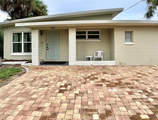 Building Photo - 3809 W Vasconia St