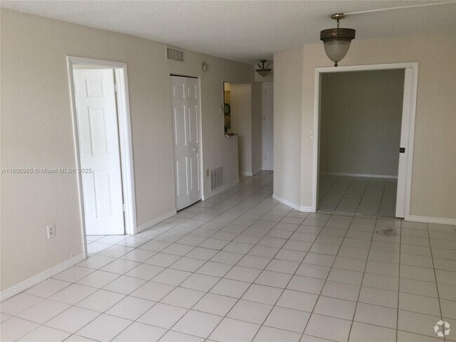 Building Photo - 1251 NE 108th St Unit 106 Rental